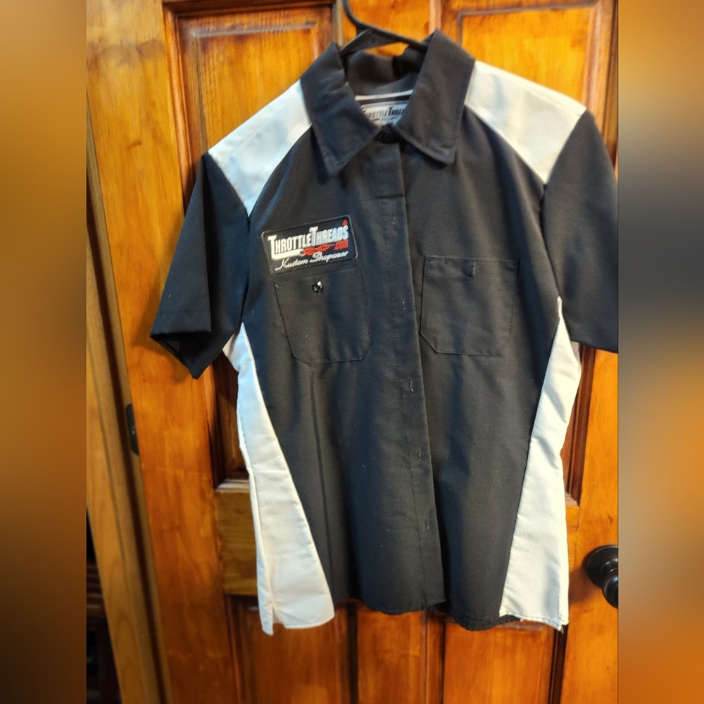Women's collared shirt